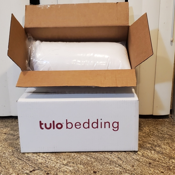 Tulo Fiber Bedding Pillow (1 Individual Pillow/Not a Set) - Picture 2 of 10